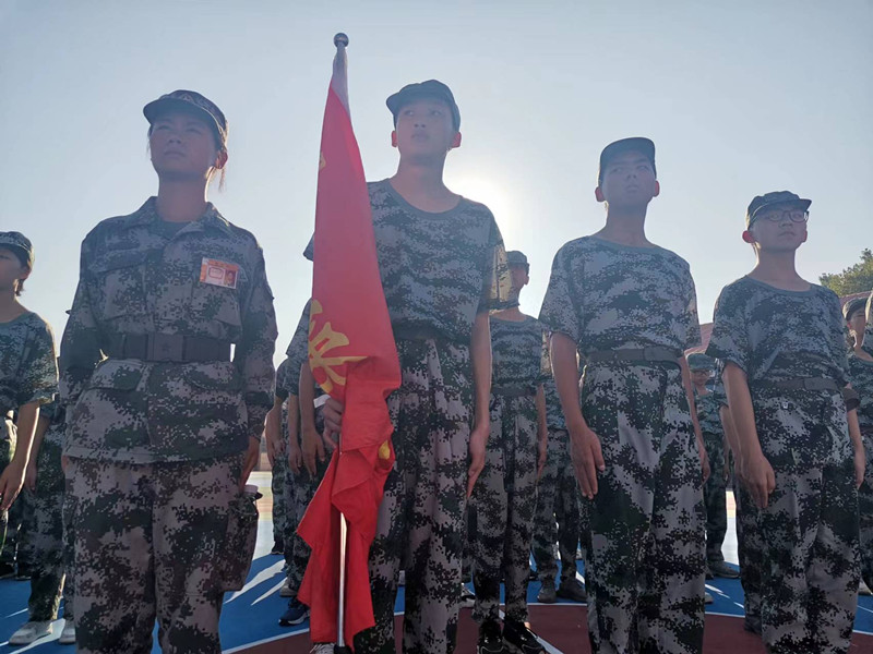 華龍中學(xué)2022年秋季軍訓(xùn) 華龍中學(xué)2022年秋季軍訓(xùn)