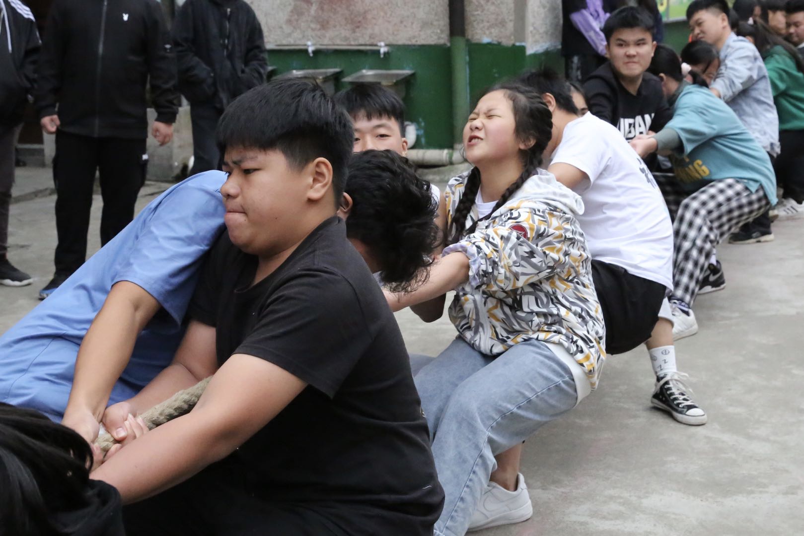 邵陽(yáng)市華龍中學(xué),邵陽(yáng)中學(xué)教育,高中教育,師資雄厚,名優(yōu)教師 邵陽(yáng)市華龍中學(xué),邵陽(yáng)中學(xué)教育,高中教育,師資雄厚,名優(yōu)教師